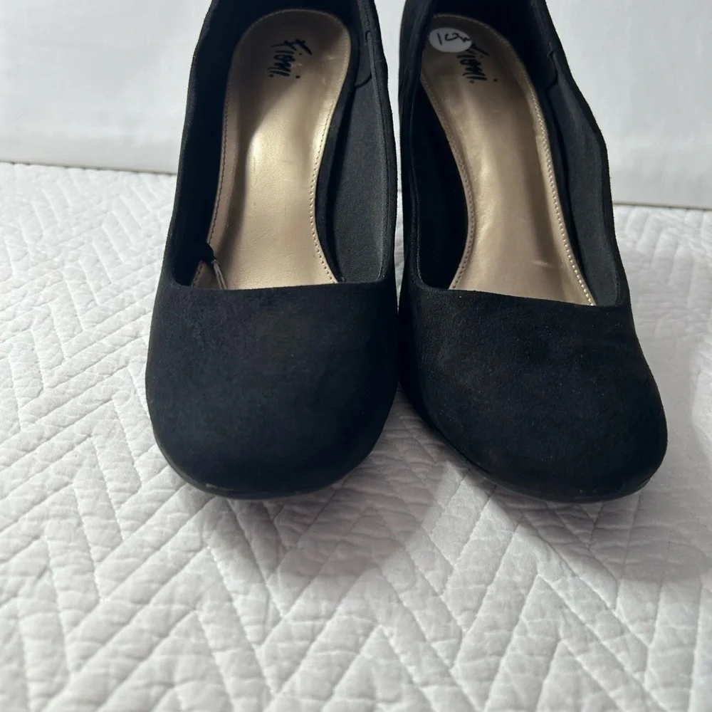 Fiona women’s size 10 black‎ suede heels